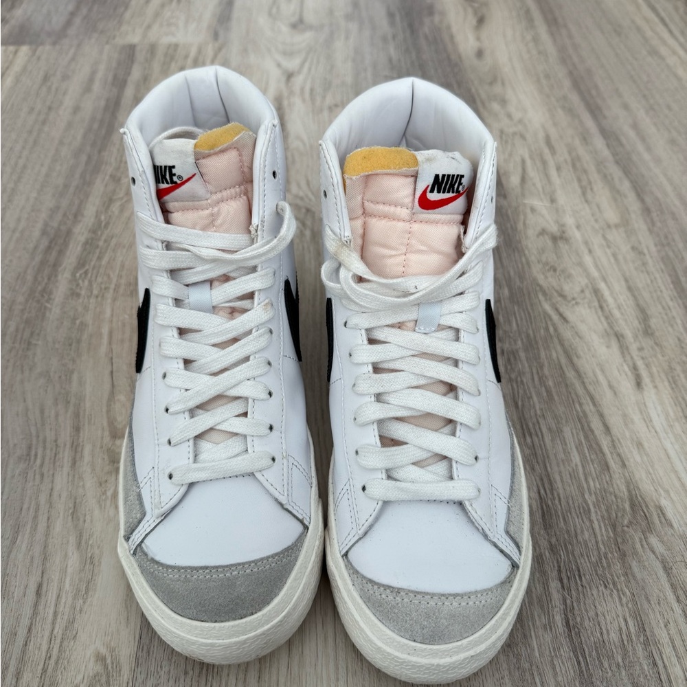 Nike Blazer Mid '77